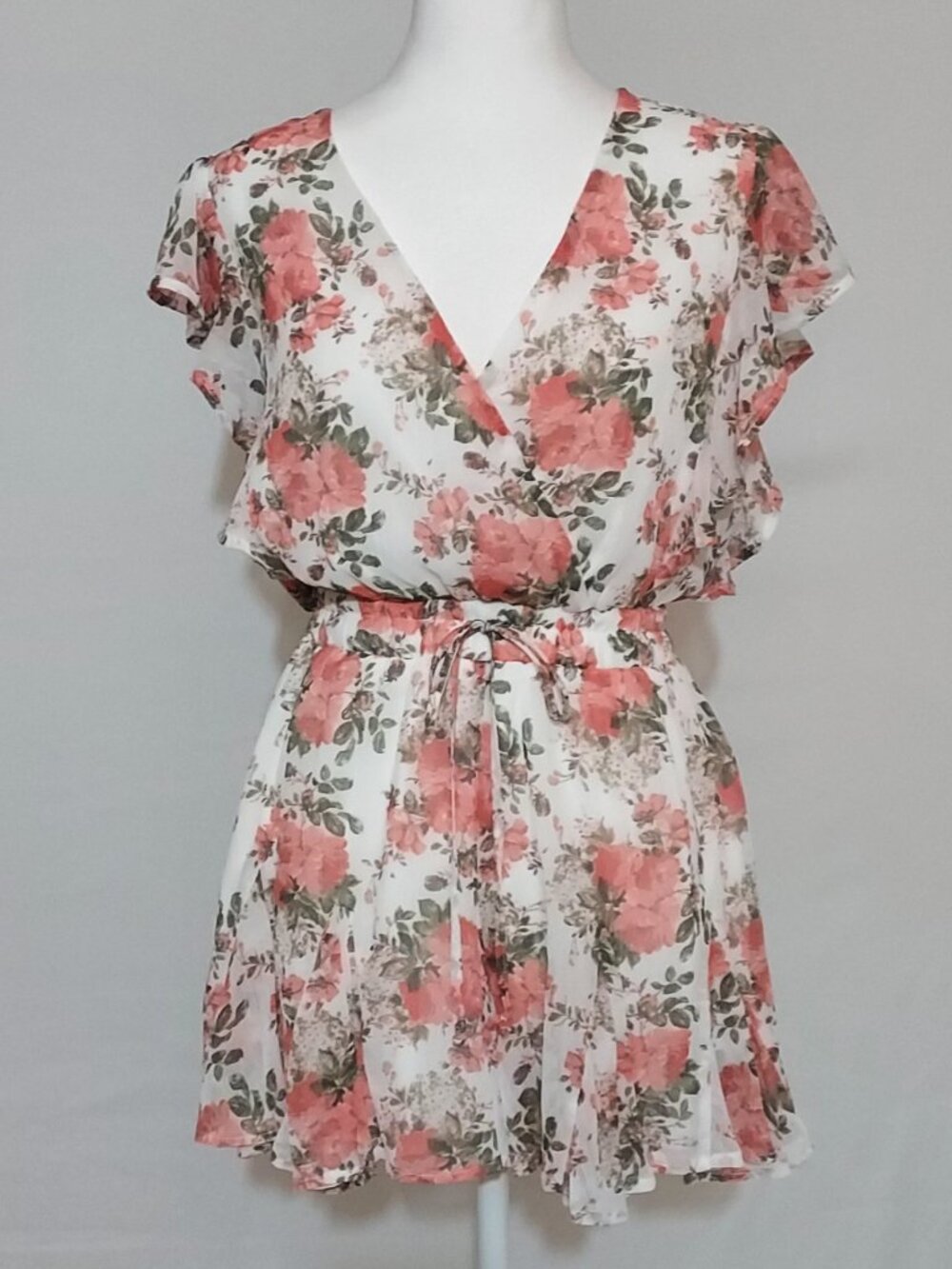 Trixxi Pink & White Floral Romper – Size XS NWOT